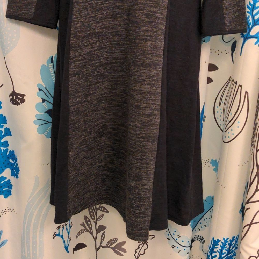 Neesha Black + Grey Knit Color Block Dress with 3/4 Length Sleeves Sz L - Picture 5 of 8